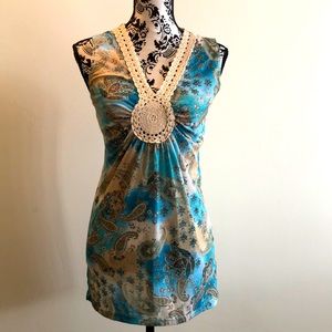 Women sleeveless tops